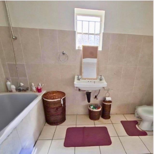 2 Bedroom Property for Sale in Trompsburg Free State
